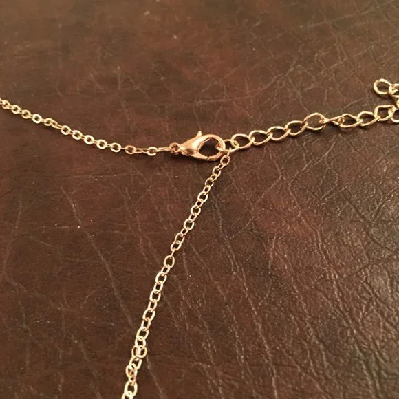 Adorable Rose Pendant Necklace, NWOT, Great Condition - Picture 7 of 8